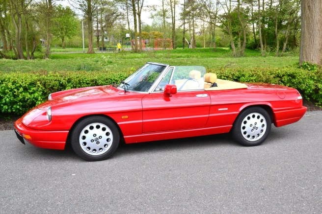 Alfa Romeo Spider XIII-1